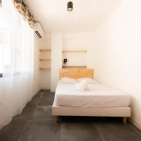 Prives - Espace Coliving - Piscine